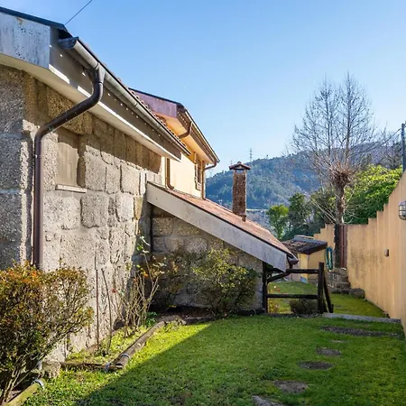 Uveiras Garden Feriehus Vieira do Minho